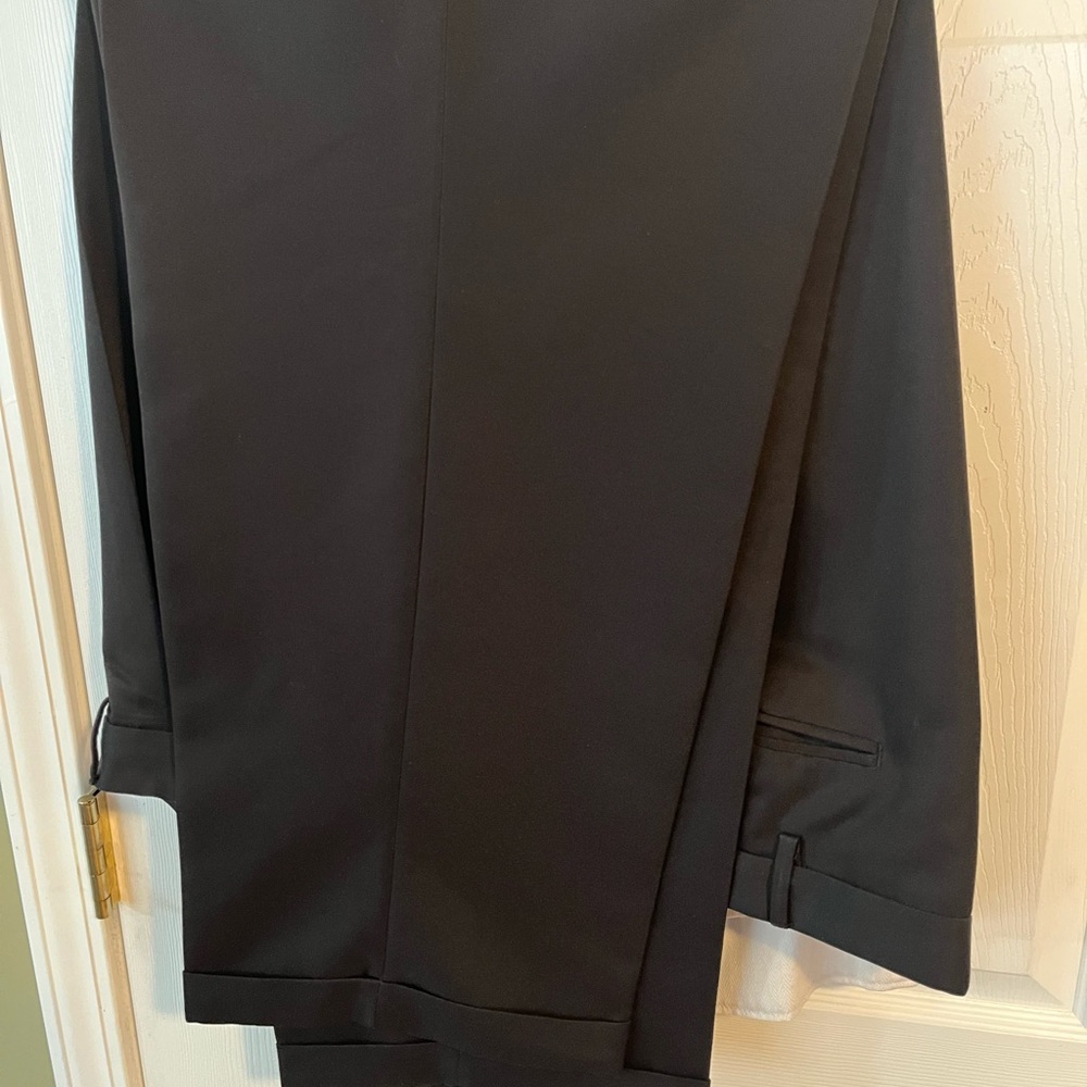Roundtree & Yorke Easy Care Black Pants 52x32